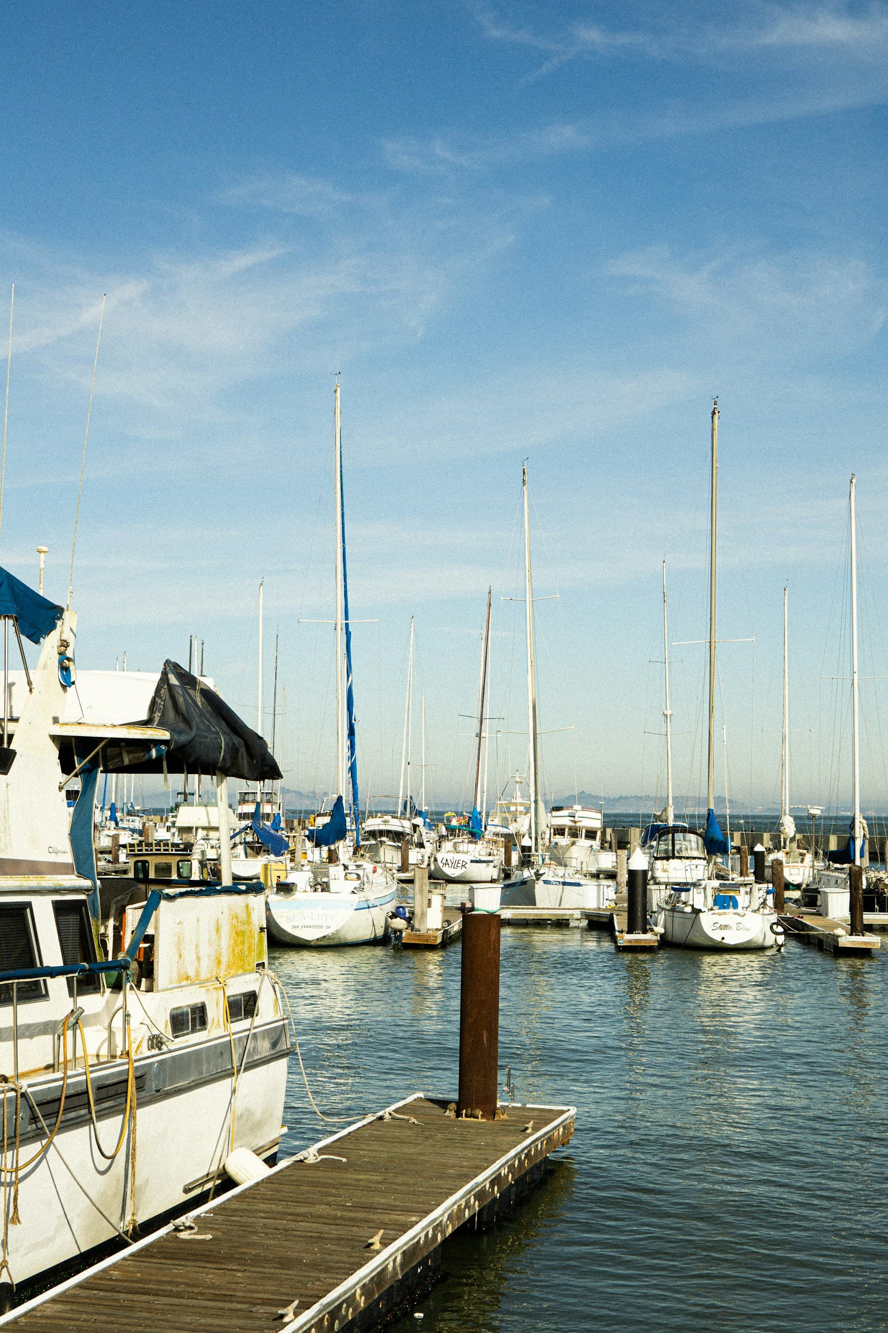 Dockside emergency boat repair response